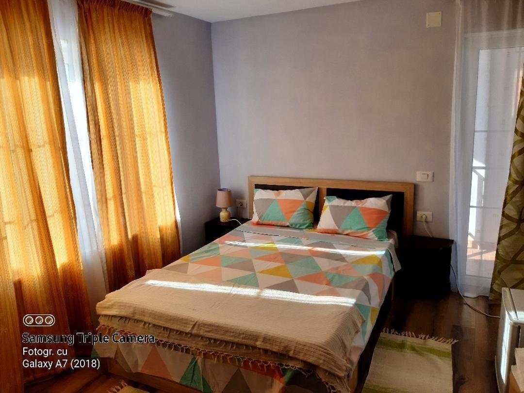 Hotel Casa Alba Năvodari Exteriér fotografie